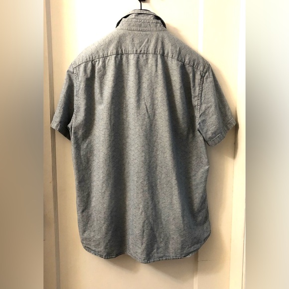 J. CREW MERCANTILE MEN’S COTTON CHAMBRAY SHORT SLEEVE SHIRT - Picture 7 of 13